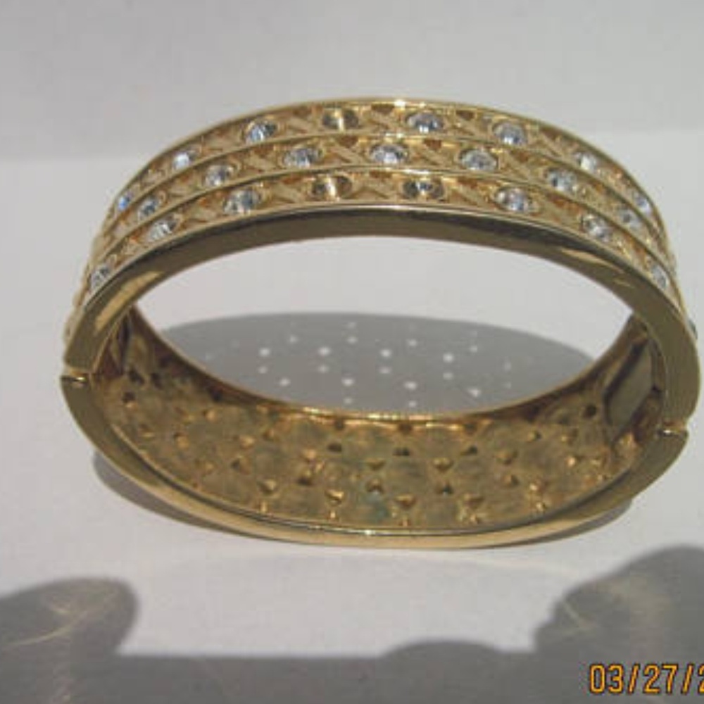 Vintage SWAROVSKI Crystal Bangle Bracelet